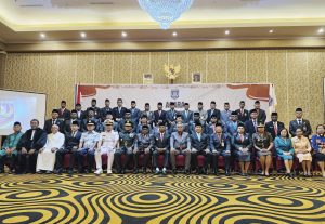 Para pejabat tinggi pratama berpose bersama Gubernur Papua Selatan dan Forkopimda. (Foto: Hendrik). 